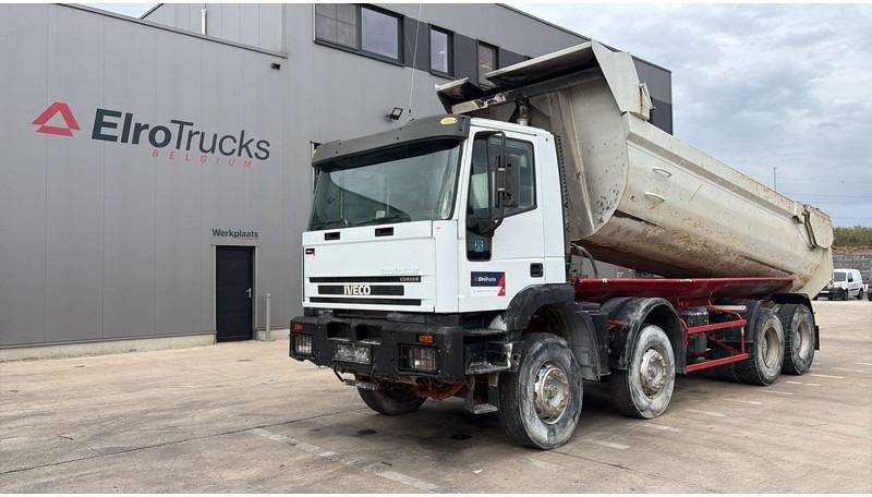 Iveco Eurotrakker 260 E32 (GRAND PONT / LAMES / POMPE MANUELLE / 8X4 / CURSOR 8) - Autocarro ribaltabile: foto 1 Iveco Eurotrakker 260 E32 (GRAND PONT / LAMES / POMPE MANUELLE / 8X4 / CURSOR 8) - Autocarro ribaltabile: foto 1