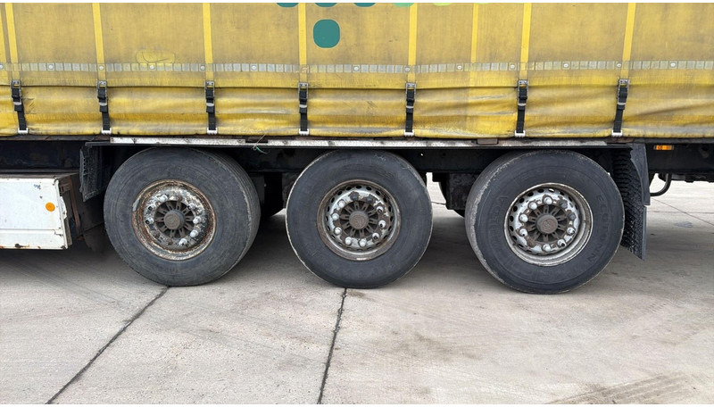 Krone BPW- (BPW AXLES / DISC BRAKES / FREINS DISQUE) - Semirimorchio centinato: foto 5 Krone BPW- (BPW AXLES / DISC BRAKES / FREINS DISQUE) - Semirimorchio centinato: foto 5