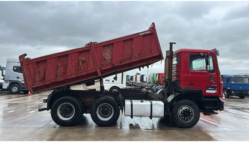 MAN 26.403 (STEEL SUSPENSION / VERY CLEAN / 6 CYLINDER / BIG AXLE / EURO 2) - Autocarro ribaltabile: foto 5 MAN 26.403 (STEEL SUSPENSION / VERY CLEAN / 6 CYLINDER / BIG AXLE / EURO 2) - Autocarro ribaltabile: foto 5
