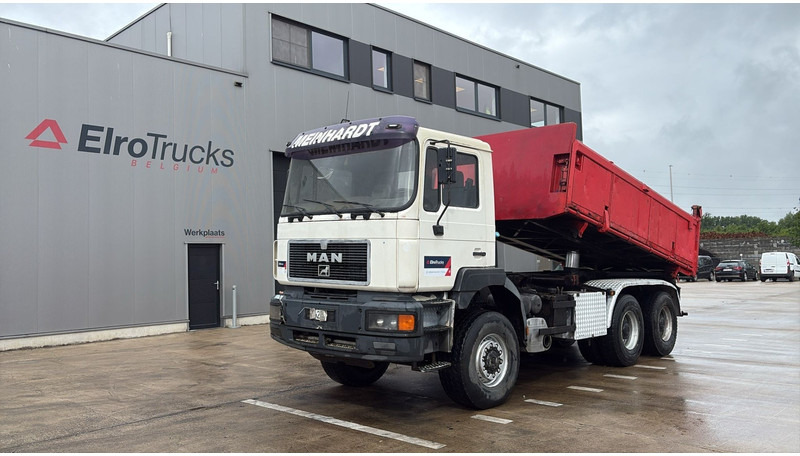 MAN 28.343 (EURO 2 / 6X6 / STEEL SUSP. / BIG AXLE / LAMES / GRAND PONT) - Autocarro ribaltabile: foto 1 MAN 28.343 (EURO 2 / 6X6 / STEEL SUSP. / BIG AXLE / LAMES / GRAND PONT) - Autocarro ribaltabile: foto 1