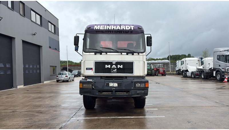 MAN 28.343 (EURO 2 / 6X6 / STEEL SUSP. / BIG AXLE / LAMES / GRAND PONT) - Autocarro ribaltabile: foto 3 MAN 28.343 (EURO 2 / 6X6 / STEEL SUSP. / BIG AXLE / LAMES / GRAND PONT) - Autocarro ribaltabile: foto 3