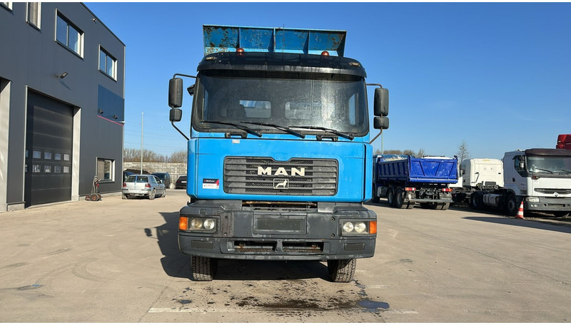MAN 35.364 (STEEL SUSP. / 6 CYLINDER / BIG AXLE / EURO 2 / MEILLER TIPPER) - Autocarro ribaltabile: foto 3 MAN 35.364 (STEEL SUSP. / 6 CYLINDER / BIG AXLE / EURO 2 / MEILLER TIPPER) - Autocarro ribaltabile: foto 3