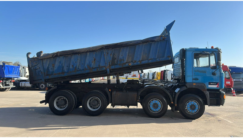 MAN 35.364 (STEEL SUSP. / 6 CYLINDER / BIG AXLE / EURO 2 / MEILLER TIPPER) - Autocarro ribaltabile: foto 4 MAN 35.364 (STEEL SUSP. / 6 CYLINDER / BIG AXLE / EURO 2 / MEILLER TIPPER) - Autocarro ribaltabile: foto 4