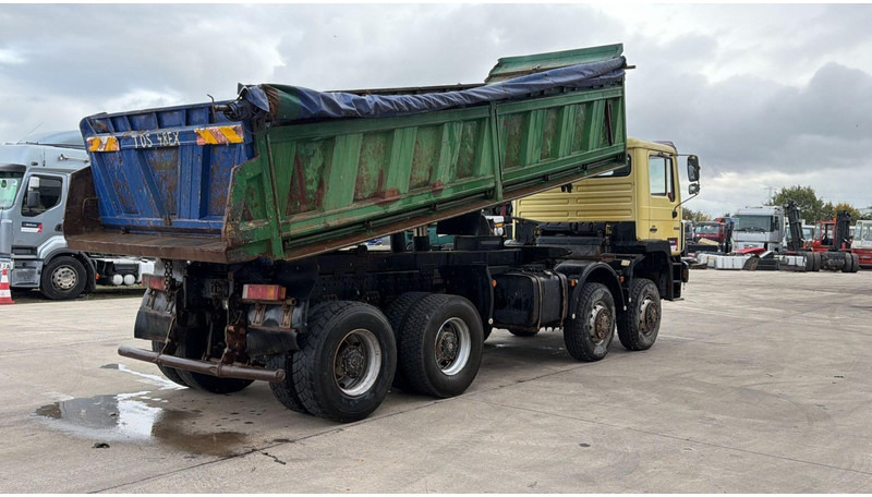 MAN 35.402 (8X8 / BIG AXLES / GRAND PONT / LAMES / STEEL SUSP. / 6 CYLINDER) - Autocarro ribaltabile: foto 4 MAN 35.402 (8X8 / BIG AXLES / GRAND PONT / LAMES / STEEL SUSP. / 6 CYLINDER) - Autocarro ribaltabile: foto 4