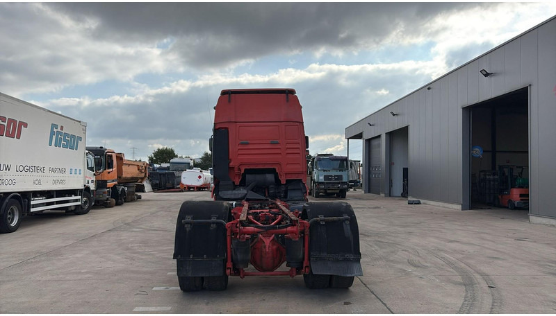MAN TGA 18.410 (POMPE MANUELLE / MANUAL PUMP / BOITE MANUELLE / MANUAL GEARBOX) - Autocarro telaio: foto 5 MAN TGA 18.410 (POMPE MANUELLE / MANUAL PUMP / BOITE MANUELLE / MANUAL GEARBOX) - Autocarro telaio: foto 5