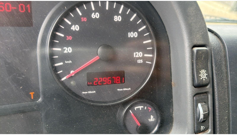 Leasing di MAN TGL 8.180 (BELGIAN TRUCK / PERFECT CONDITION / MANUAL GEARBOX / LAMES / STEEL SUSP.) MAN TGL 8.180 (BELGIAN TRUCK / PERFECT CONDITION / MANUAL GEARBOX / LAMES / STEEL SUSP.): foto 13