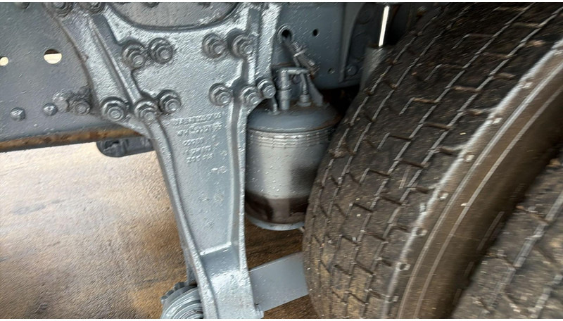 Leasing di Mercedes-Benz ACTROS 2531 (16000 L / GRAND PONT / EPS / 6X2 / 3 PEDALES / V6) Mercedes-Benz ACTROS 2531 (16000 L / GRAND PONT / EPS / 6X2 / 3 PEDALES / V6): foto 11 Leasing di Mercedes-Benz ACTROS 2531 (16000 L / GRAND PONT / EPS / 6X2 / 3 PEDALES / V6) Mercedes-Benz ACTROS 2531 (16000 L / GRAND PONT / EPS / 6X2 / 3 PEDALES / V6): foto 11