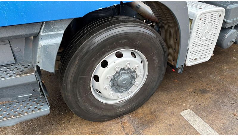 Leasing di Mercedes-Benz ACTROS 2531 (16000 L / GRAND PONT / EPS / 6X2 / 3 PEDALES / V6) Mercedes-Benz ACTROS 2531 (16000 L / GRAND PONT / EPS / 6X2 / 3 PEDALES / V6): foto 8 Leasing di Mercedes-Benz ACTROS 2531 (16000 L / GRAND PONT / EPS / 6X2 / 3 PEDALES / V6) Mercedes-Benz ACTROS 2531 (16000 L / GRAND PONT / EPS / 6X2 / 3 PEDALES / V6): foto 8