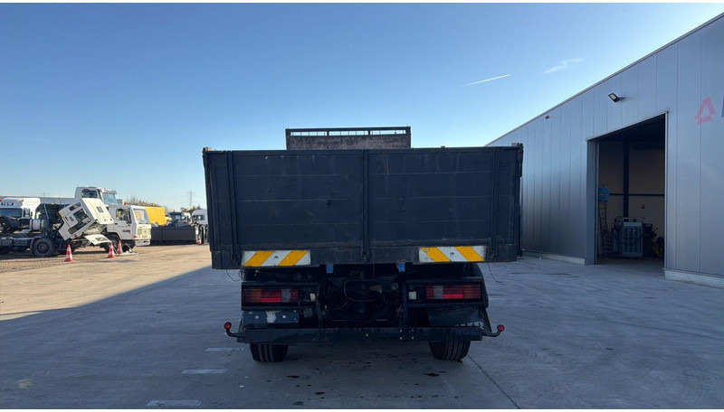 Mercedes-Benz ACTROS 2535 (EPS / BENNE / TIPPER / 8 ROUES / 3 PEDALES) - Autocarro ribaltabile: foto 5 Mercedes-Benz ACTROS 2535 (EPS / BENNE / TIPPER / 8 ROUES / 3 PEDALES) - Autocarro ribaltabile: foto 5