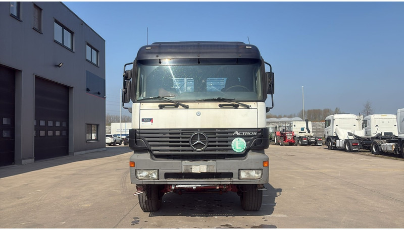 Mercedes-Benz Actros 1843 (4X4 / EPS / GRAND PONT / LAMES / V6 / 2 PONTS) - Autocarro ribaltabile: foto 3 Mercedes-Benz Actros 1843 (4X4 / EPS / GRAND PONT / LAMES / V6 / 2 PONTS) - Autocarro ribaltabile: foto 3