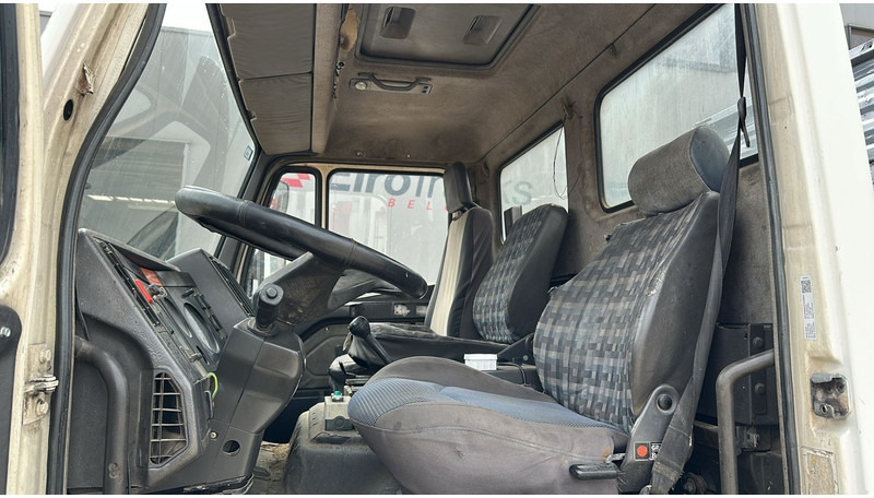 Autocarro ribaltabile Mercedes-Benz SK 1722 (LAMES / GRAND PONT / V6 / BOITE MANUELLE / POMPE MANUELLE): foto 13
