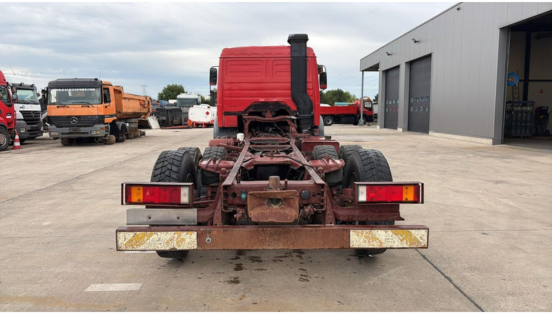 Mercedes-Benz SK 2233 (GRAND PONT / V8 AVEC 2X TURBO / BIG AXLE) - Autocarro telaio: foto 5 Mercedes-Benz SK 2233 (GRAND PONT / V8 AVEC 2X TURBO / BIG AXLE) - Autocarro telaio: foto 5