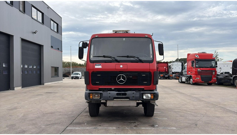 Mercedes-Benz SK 2233 (GRAND PONT / V8 AVEC 2X TURBO / BIG AXLE) - Autocarro telaio: foto 2 Mercedes-Benz SK 2233 (GRAND PONT / V8 AVEC 2X TURBO / BIG AXLE) - Autocarro telaio: foto 2