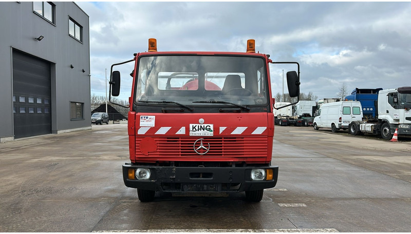 Mercedes-Benz SK 814 (VIDANGEUR / VACUUM / AUXILAIRY / SPER / STEEL SUSP. / LAMES) - Autospurgo: foto 2 Mercedes-Benz SK 814 (VIDANGEUR / VACUUM / AUXILAIRY / SPER / STEEL SUSP. / LAMES) - Autospurgo: foto 2