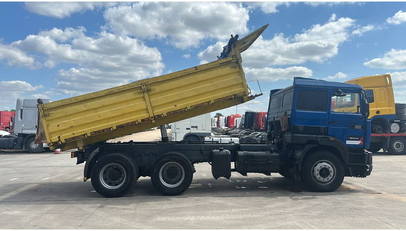 Renault G 330 Manager (GRAND PONT / LAMES / POMPE MANUELLE / MANUAL PUMP) - Autocarro ribaltabile: foto 2 Renault G 330 Manager (GRAND PONT / LAMES / POMPE MANUELLE / MANUAL PUMP) - Autocarro ribaltabile: foto 2