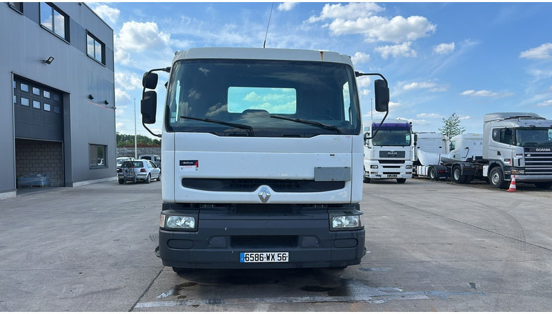 Renault PREMIUM 260 (CAMION FRANCAIS / LAMES / STEEL SUSP. / BOITE MANUELLE / POMPE MANUELLE) - Autocarro telaio: foto 2 Renault PREMIUM 260 (CAMION FRANCAIS / LAMES / STEEL SUSP. / BOITE MANUELLE / POMPE MANUELLE) - Autocarro telaio: foto 2