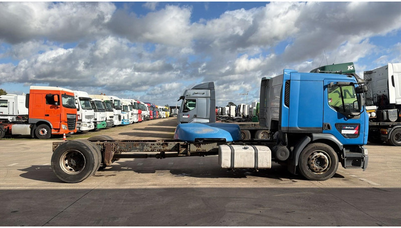 Renault Premium 320 (BOITE MANUELLE / MANUAL GEARBOX) - Autocarro telaio: foto 3 Renault Premium 320 (BOITE MANUELLE / MANUAL GEARBOX) - Autocarro telaio: foto 3