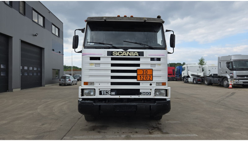 Scania 113-360 (13500L / POMPE MANUELLE / MANUAL PUMP / TOP CONDITION / WITH PUMP + COUNTER !!) - Camion cisterna: foto 2 Scania 113-360 (13500L / POMPE MANUELLE / MANUAL PUMP / TOP CONDITION / WITH PUMP + COUNTER !!) - Camion cisterna: foto 2