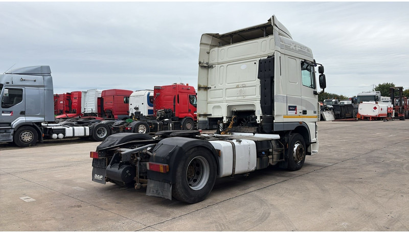 DAF 105 XF 460 (AIRCO / GOOD CONDITION / BONNE ETAT / BOITE MANUALLE / GEARBOX MANUAL) - Trattore stradale: foto 5 DAF 105 XF 460 (AIRCO / GOOD CONDITION / BONNE ETAT / BOITE MANUALLE / GEARBOX MANUAL) - Trattore stradale: foto 5