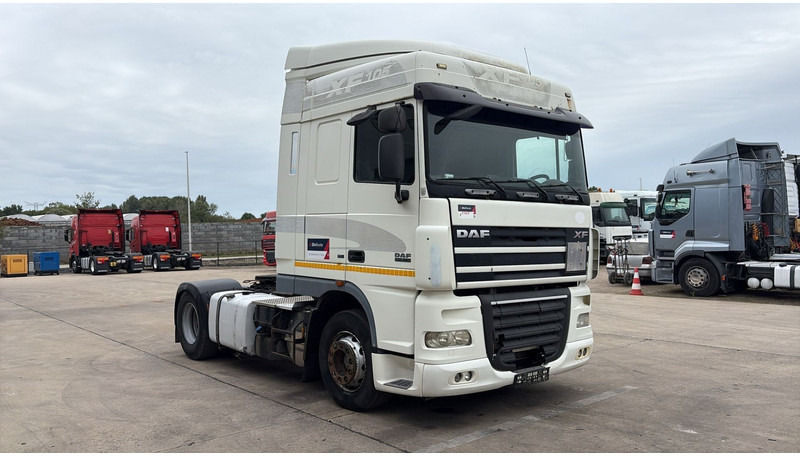 DAF 105 XF 460 (AIRCO / GOOD CONDITION / BONNE ETAT / BOITE MANUALLE / GEARBOX MANUAL) - Trattore stradale: foto 3 DAF 105 XF 460 (AIRCO / GOOD CONDITION / BONNE ETAT / BOITE MANUALLE / GEARBOX MANUAL) - Trattore stradale: foto 3
