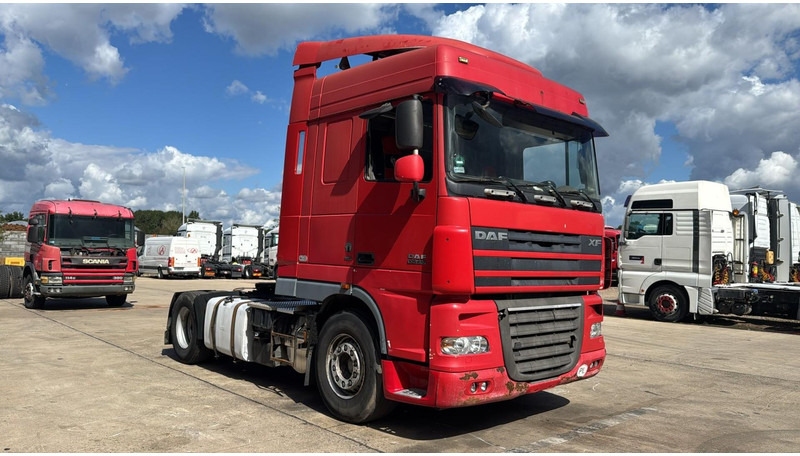 DAF XF 105.410 (BOITE MANUELLE / MANUAL GEARBOX) - Trattore stradale: foto 3 DAF XF 105.410 (BOITE MANUELLE / MANUAL GEARBOX) - Trattore stradale: foto 3