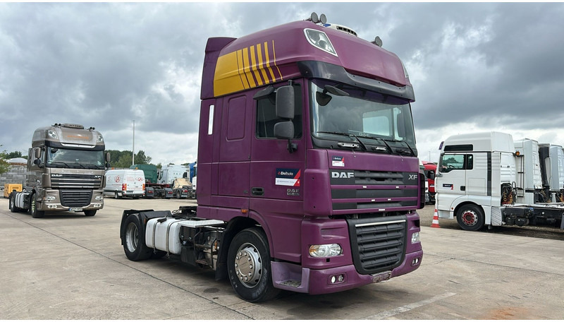 DAF XF 105.460 (BOITE MANUELLE / MANUAL GEARBOX / GOOD CONDITON) - Trattore stradale: foto 3 DAF XF 105.460 (BOITE MANUELLE / MANUAL GEARBOX / GOOD CONDITON) - Trattore stradale: foto 3