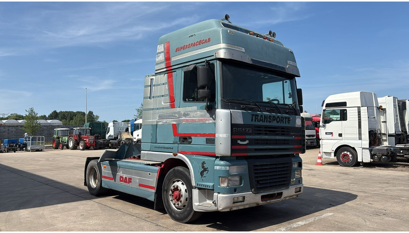 DAF XF 95.430 (EURO 3 / MANUAL GEARBOX / BOITE MANUELLE) - Trattore stradale: foto 3 DAF XF 95.430 (EURO 3 / MANUAL GEARBOX / BOITE MANUELLE) - Trattore stradale: foto 3