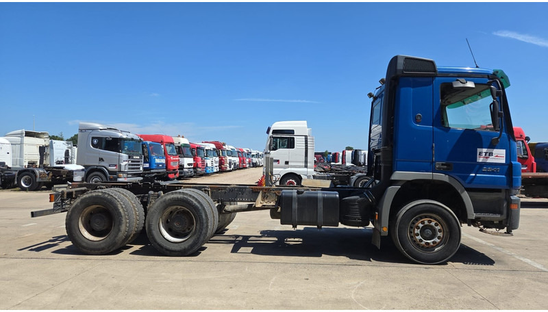 Mercedes-Benz Actros 2641 (LAMES / STEEL SUSP. / EPS / 3 PEDALES / GRAND PONT) - Trattore stradale: foto 3 Mercedes-Benz Actros 2641 (LAMES / STEEL SUSP. / EPS / 3 PEDALES / GRAND PONT) - Trattore stradale: foto 3