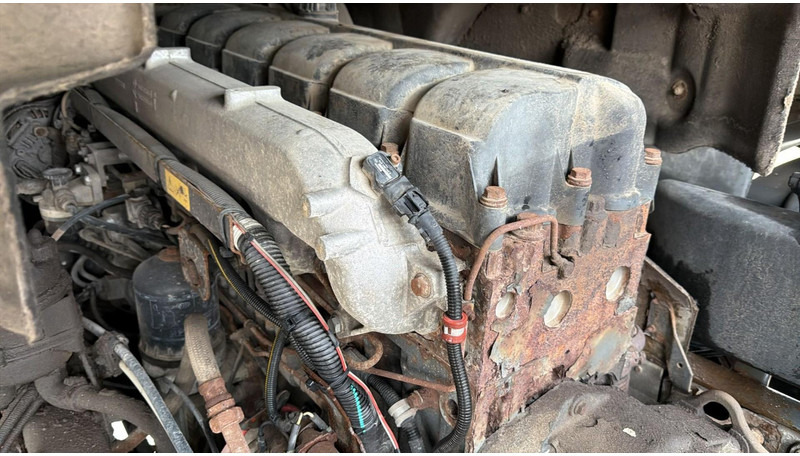 Renault Premium 370 (BOITE MANUELLE / PARFAIT ETAT / MANUAL GEARBOX) - Trattore stradale: foto 5 Renault Premium 370 (BOITE MANUELLE / PARFAIT ETAT / MANUAL GEARBOX) - Trattore stradale: foto 5