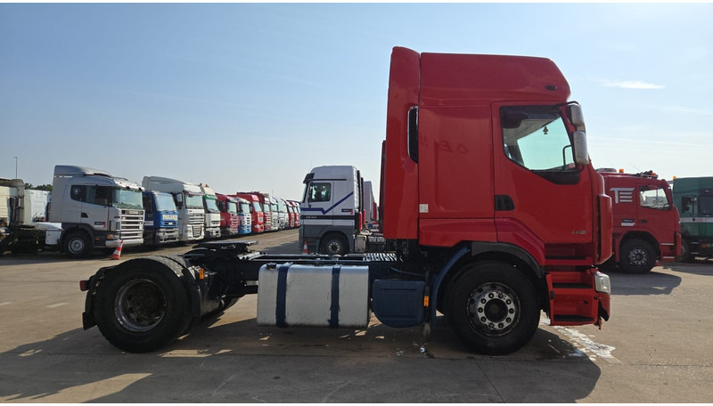 Renault Premium 440 (BOITE MANUELLE / MANUAL GEARBOX) - Trattore stradale: foto 3 Renault Premium 440 (BOITE MANUELLE / MANUAL GEARBOX) - Trattore stradale: foto 3