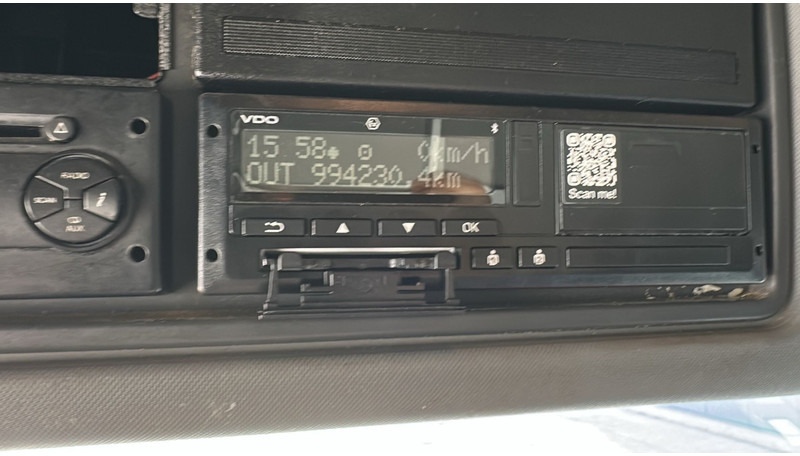 Leasing di Renault T 460 (GOOD CONDITION / AIRCO / CLEAN CHASSIS / 2 TANKS) Renault T 460 (GOOD CONDITION / AIRCO / CLEAN CHASSIS / 2 TANKS): foto 17