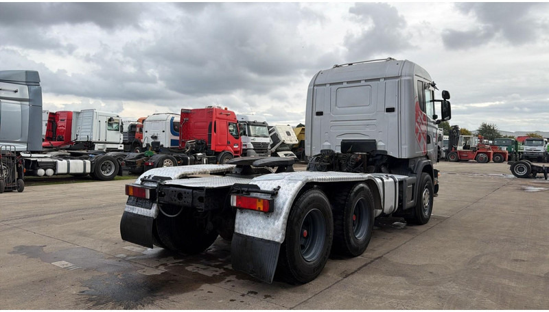 Scania R164-480 (RETARDER / BOITE MANUELLE / MANUAL GEARBOX / STEEL SUSP. / LAMES / V8) - Trattore stradale: foto 4 Scania R164-480 (RETARDER / BOITE MANUELLE / MANUAL GEARBOX / STEEL SUSP. / LAMES / V8) - Trattore stradale: foto 4