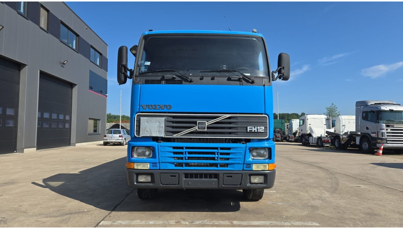 Volvo FH 12.380 (20.100 LITERS / PARFAIT ETAT / TOP CONDITION !!! / 6X2 / BOITE MANUELLE) - Camion cisterna: foto 2 Volvo FH 12.380 (20.100 LITERS / PARFAIT ETAT / TOP CONDITION !!! / 6X2 / BOITE MANUELLE) - Camion cisterna: foto 2