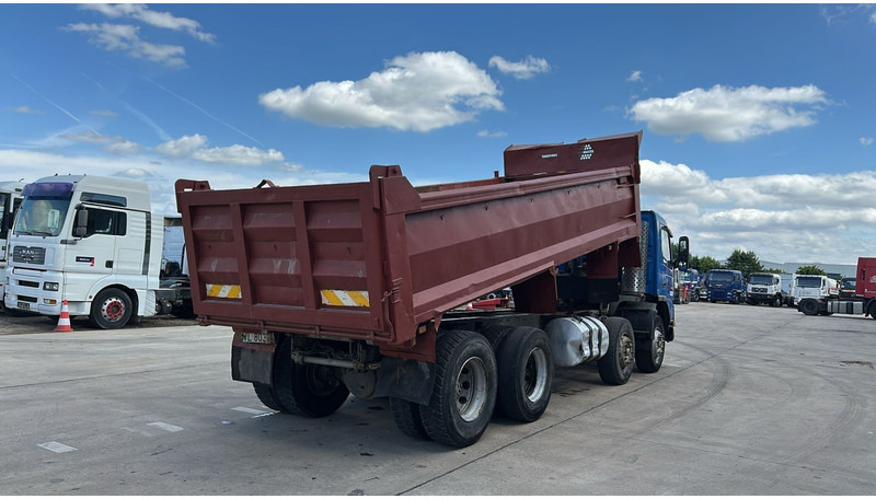 Volvo FM 12 - 340 (MANUAL GEARBOX / STEEL SUSPENSION / LAMES / BOITE MANUELLE) - Autocarro ribaltabile: foto 5 Volvo FM 12 - 340 (MANUAL GEARBOX / STEEL SUSPENSION / LAMES / BOITE MANUELLE) - Autocarro ribaltabile: foto 5