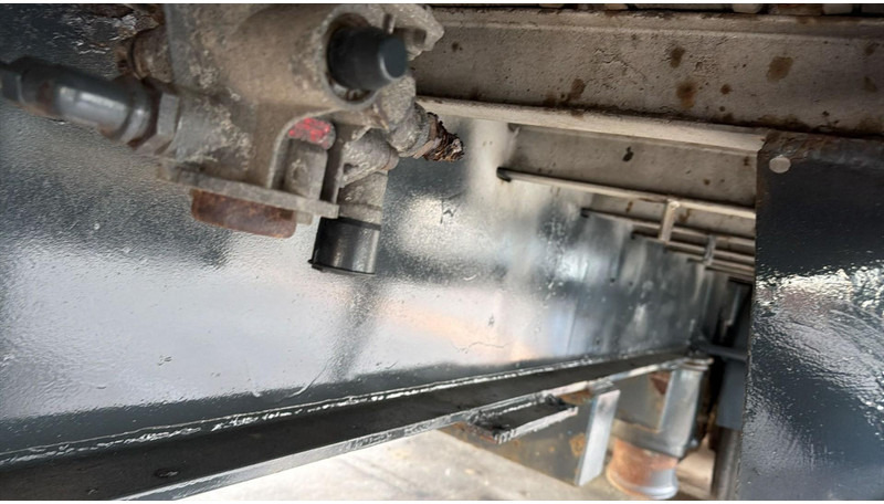 Semirimorchio cassonato/ Pianale Wismut TAMBOURS / DRUM BRAKES (DRUM BRAKES / FREINS TAMBOURS): foto 15