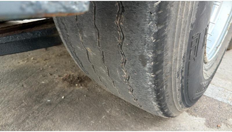 Semirimorchio cassonato/ Pianale Wismut TAMBOURS / DRUM BRAKES (DRUM BRAKES / FREINS TAMBOURS): foto 7