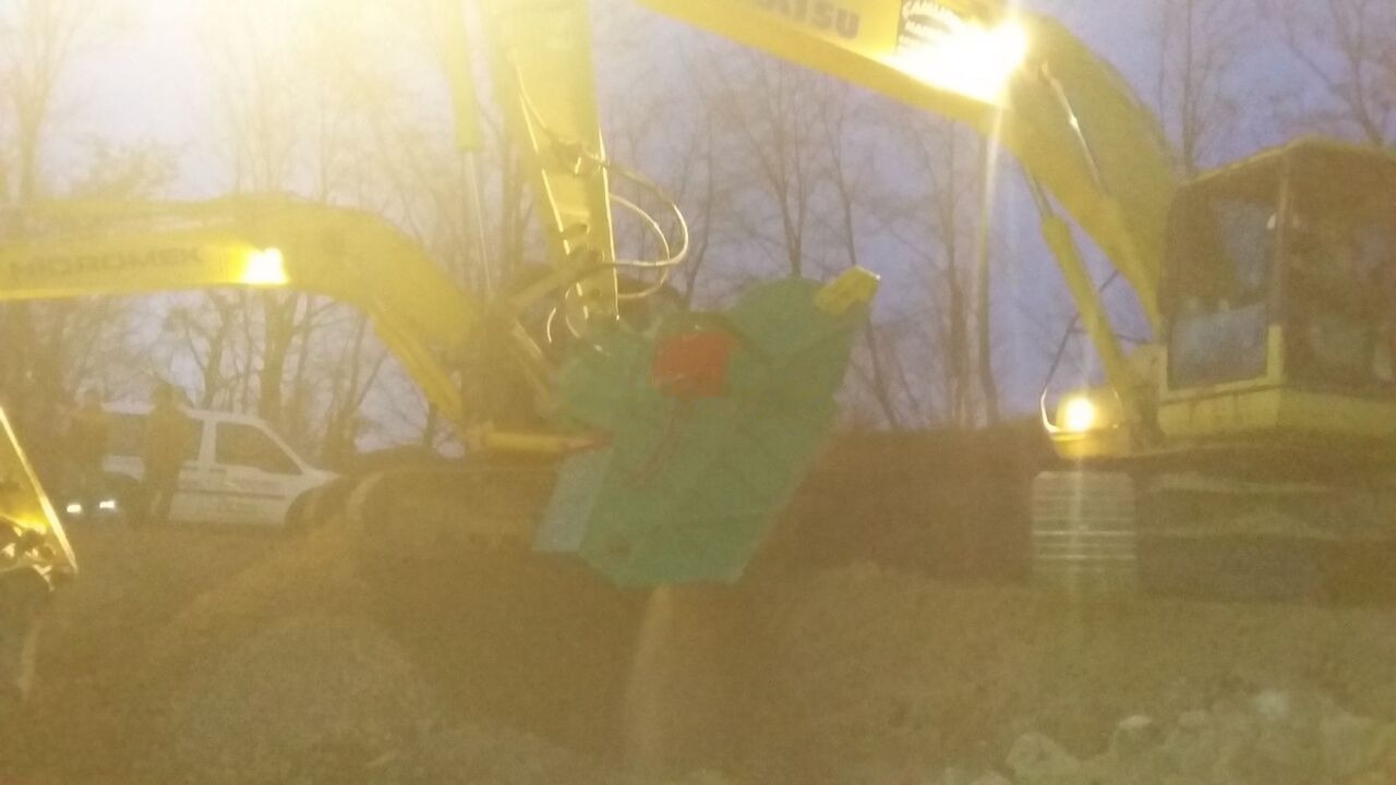 Galen Crusher Bucket - Benna per Macchina da cantiere: foto 3 Galen Crusher Bucket - Benna per Macchina da cantiere: foto 3