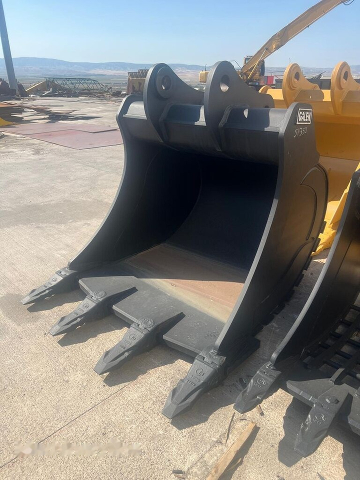 Komatsu PC350 Bucket from Stock - Benna per escavatore: foto 2 Komatsu PC350 Bucket from Stock - Benna per escavatore: foto 2