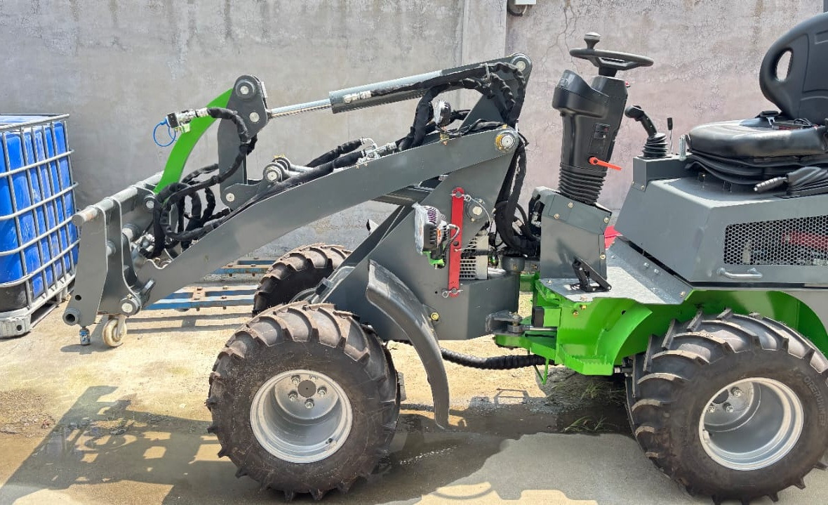 WCM -L1812 - Pala gommata: foto 3 WCM -L1812 - Pala gommata: foto 3