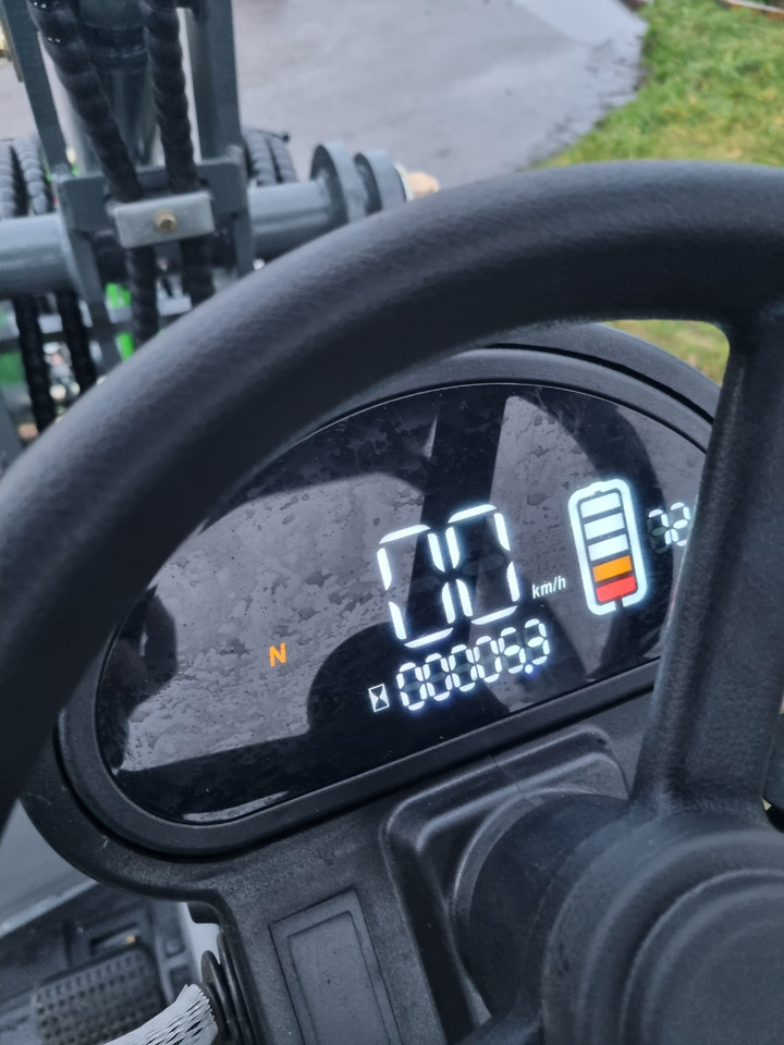 WCM L2110e E-Power - Pala gommata: foto 1 WCM L2110e E-Power - Pala gommata: foto 1