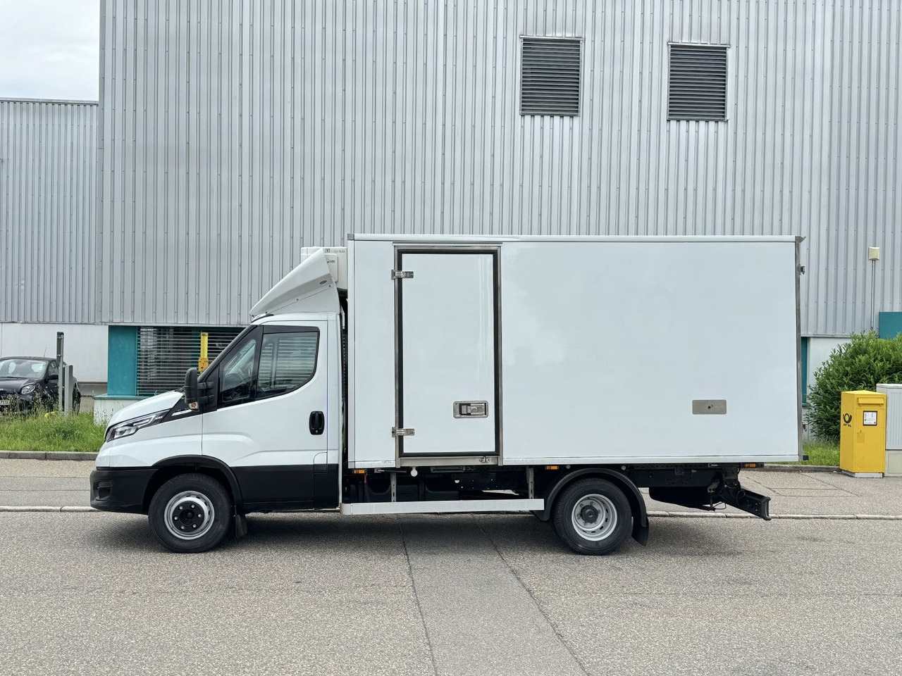 Iveco Daily 72-180 Tiefkühl TK V-500 -32°/+32° Air-Pro - Furgone frigo: foto 4 Iveco Daily 72-180 Tiefkühl TK V-500 -32°/+32° Air-Pro - Furgone frigo: foto 4