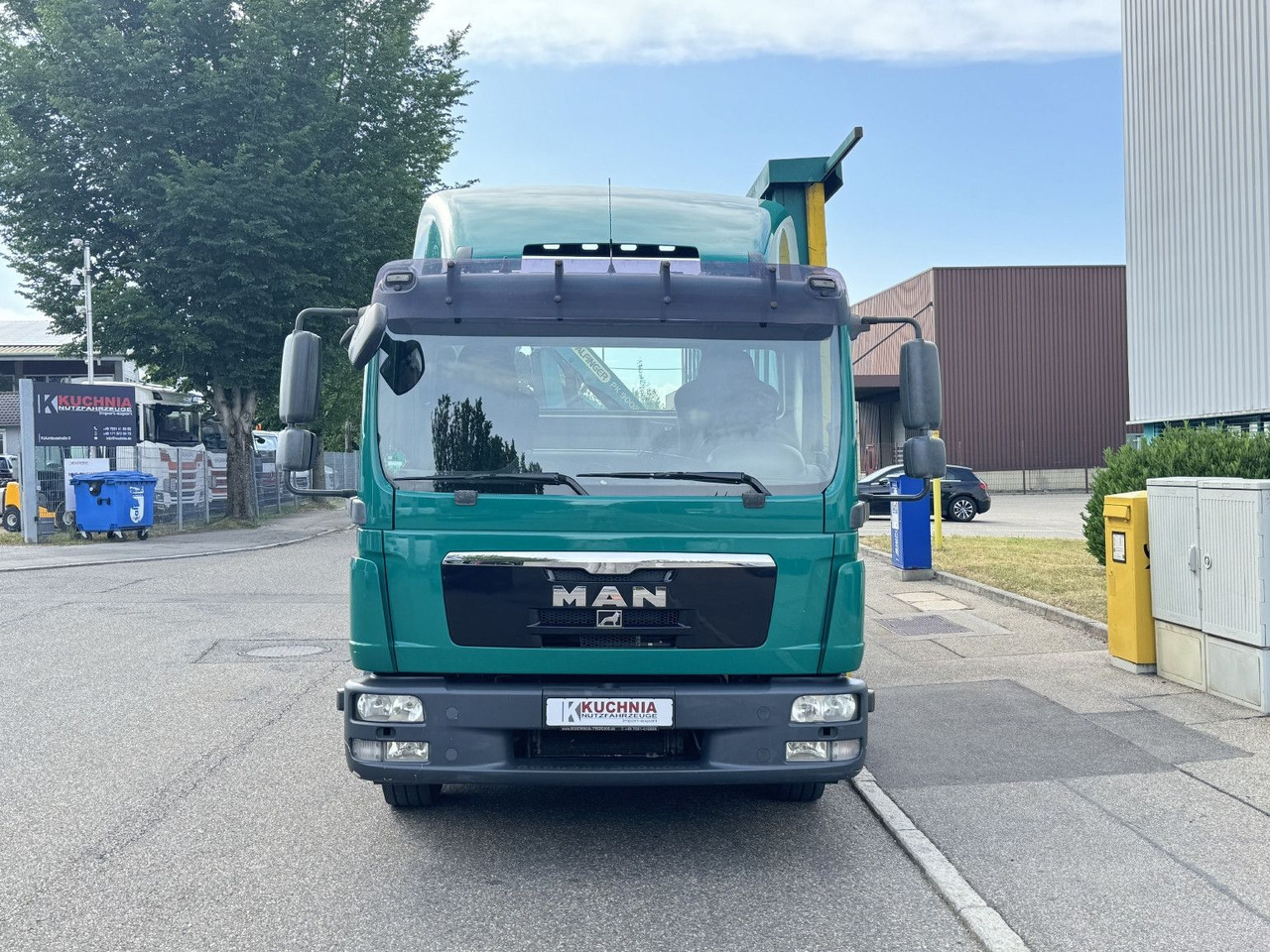 MAN TGL 12.250 Glastransport Kran PK9002 Funk Klima - Camion con gru: foto 2 MAN TGL 12.250 Glastransport Kran PK9002 Funk Klima - Camion con gru: foto 2