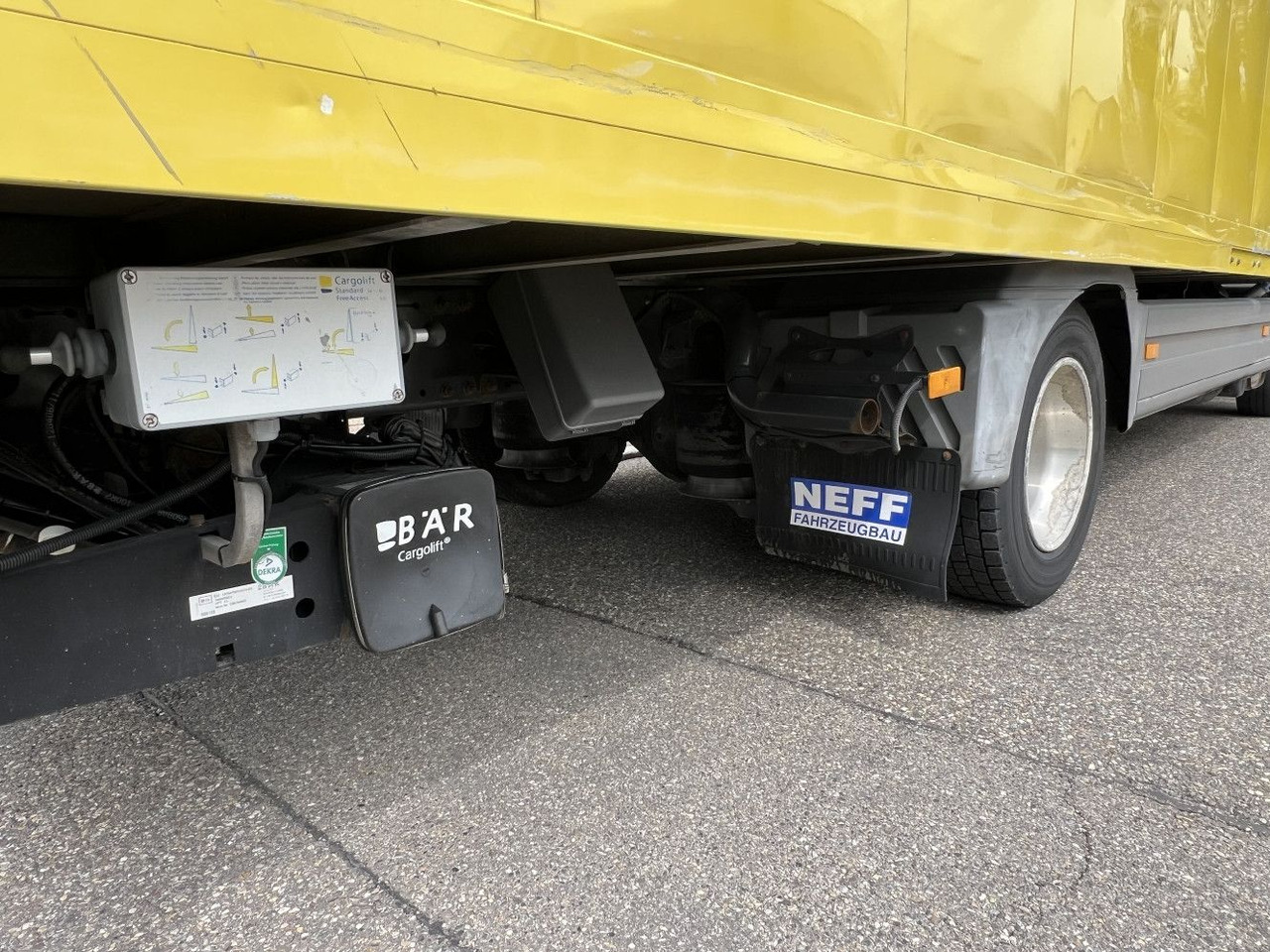 Leasing di  Mercedes-Benz Atego 816L Möbelkoffer 6,15m LBW 3-Sitze Euro-5 Mercedes-Benz Atego 816L Möbelkoffer 6,15m LBW 3-Sitze Euro-5: foto 20