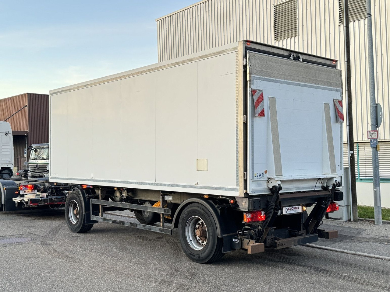 ROHR RAK/18 TK Tiefkühl MAXIMA 1000 Türen LBW 2t BPW - Rimorchio frigorifero: foto 3 ROHR RAK/18 TK Tiefkühl MAXIMA 1000 Türen LBW 2t BPW - Rimorchio frigorifero: foto 3