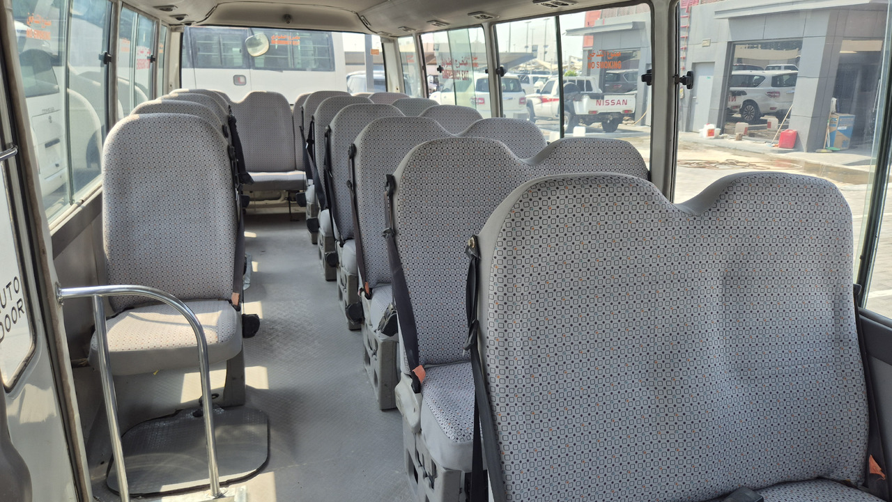 TOYOTA Coaster ... 30 places - Climatisé - Minibus, Pulmino: foto 4 TOYOTA Coaster ... 30 places - Climatisé - Minibus, Pulmino: foto 4