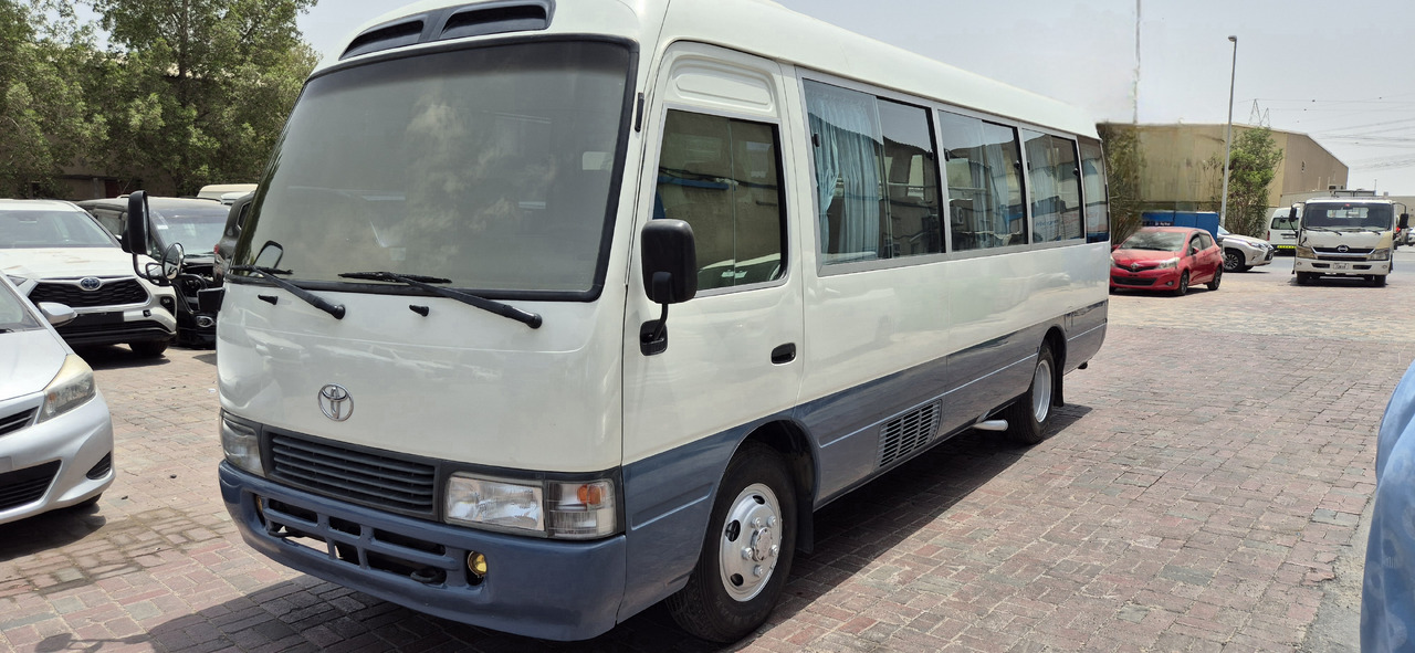 Toyota Coaster ... 30 places - climatisé - Minibus, Pulmino: foto 1 Toyota Coaster ... 30 places - climatisé - Minibus, Pulmino: foto 1