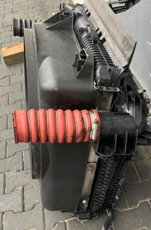 MAN TGL 81061006683 MAN Man TGL - Radiatore per Camion: foto 3 MAN TGL 81061006683 MAN Man TGL - Radiatore per Camion: foto 3