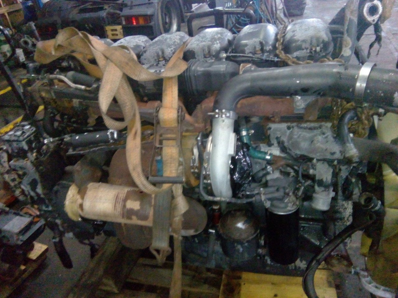 Scania DC1214 HPI E4 Scania R420 - Motore per Camion: foto 2 Scania DC1214 HPI E4 Scania R420 - Motore per Camion: foto 2