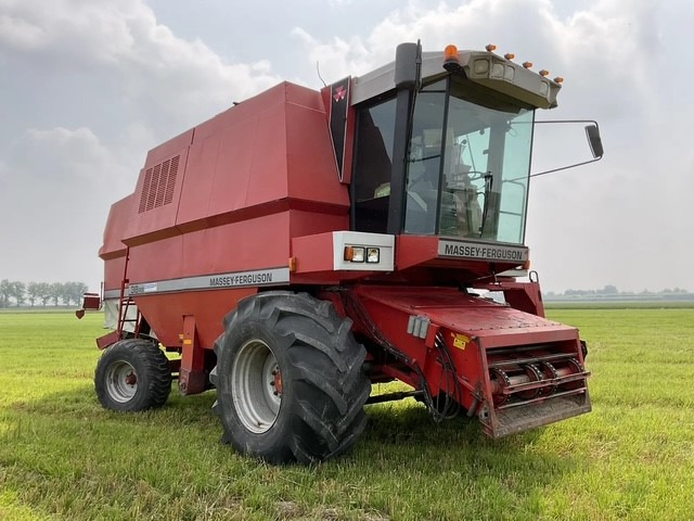 MASSEY FERGUSON 38RS - Mietitrebbia: foto 3 MASSEY FERGUSON 38RS - Mietitrebbia: foto 3