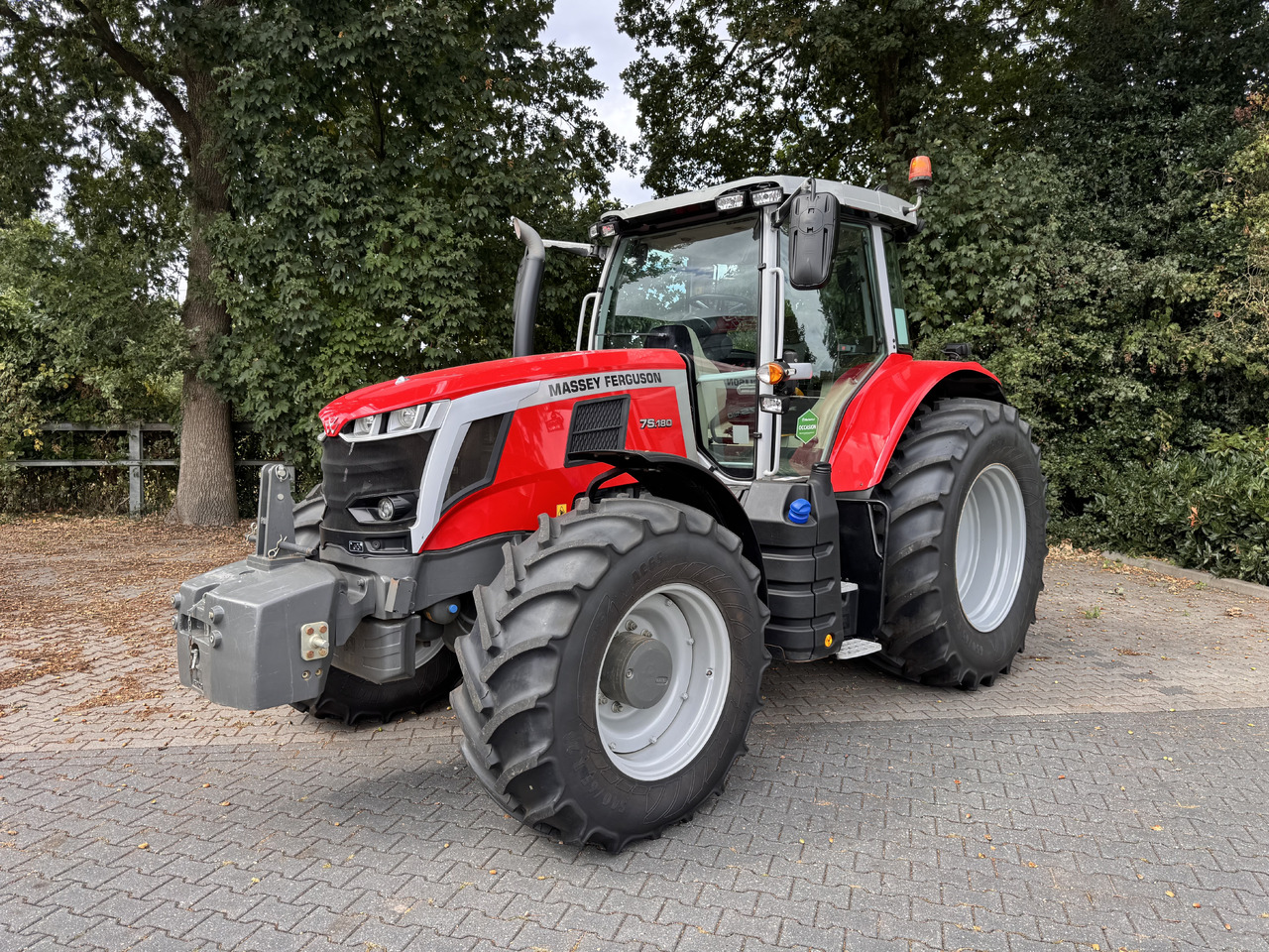 MASSEY FERGUSON 7s.180 Dyna6 Efficient - Trattore: foto 1 MASSEY FERGUSON 7s.180 Dyna6 Efficient - Trattore: foto 1